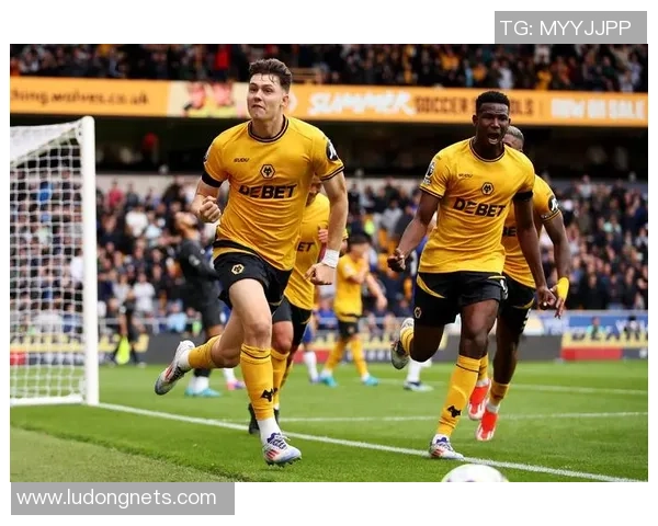 英超足球明星齐聚一堂送上新年祝福视频精彩纷呈温暖满满 英超足球明星齐聚一堂送上新年祝福视频精彩纷呈温暖满满