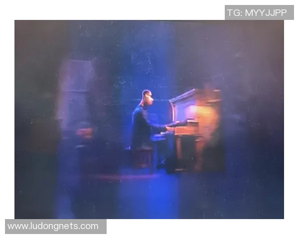 走近绿茵场上的传奇人物深度访谈足球明星的成长与梦想 走近绿茵场上的传奇人物深度访谈足球明星的成长与梦想