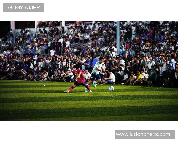 香港足球明星队激情对决球票热销引发球迷狂潮