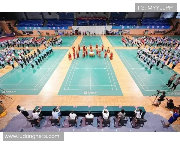 重庆羽毛球队在世界锦标赛积分榜上以59分稳居第一名展现强劲实力 重庆羽毛球队在世界锦标赛积分榜上以59分稳居第一名展现强劲实力